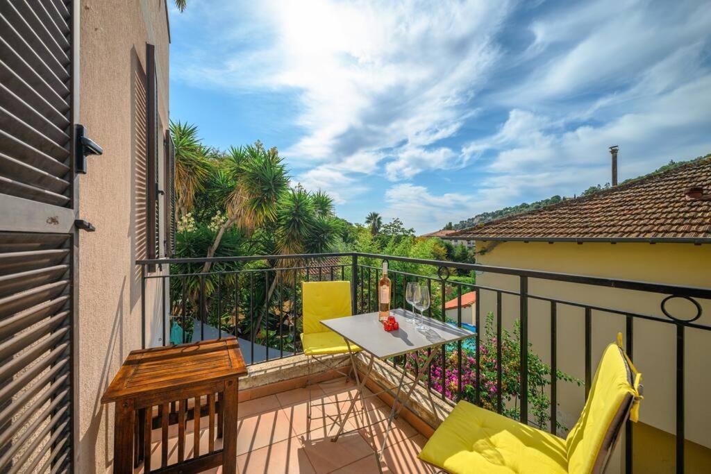 La Villa Julia - Calme - Spacieux - Parking Prive - Climatisation Menton Exterior photo